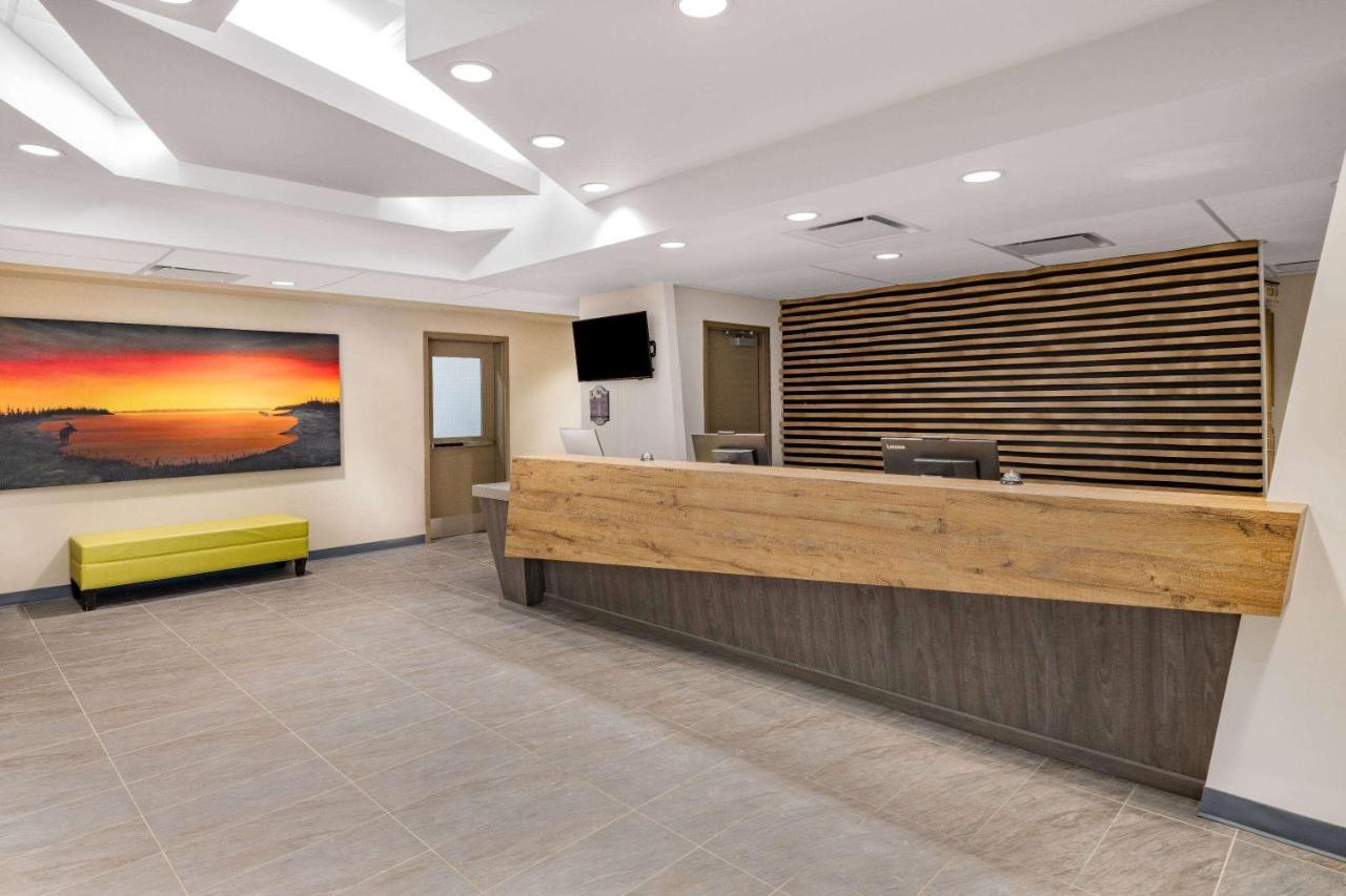 Hotel Super 8 By Wyndham Moosonee Exterior foto